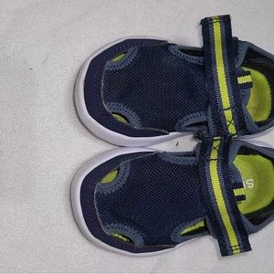 Sperry sneakers toddler size 6